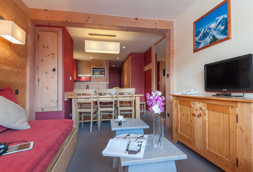 Residence Pierre & Vacances Premium Les Crets Les Allues Exterior photo